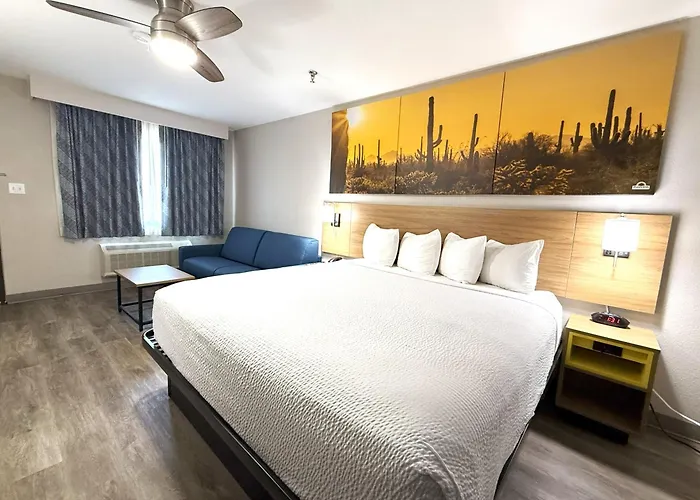 Days By Wyndham Hotel
