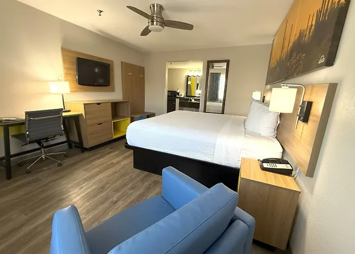 Days By Wyndham Hotel 2*